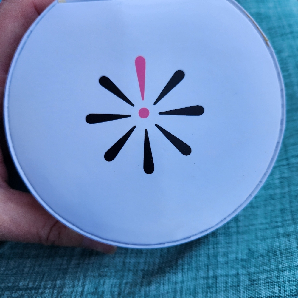 New Isaac Mizrahi watch, still in the box. - Picture 4 of 5
